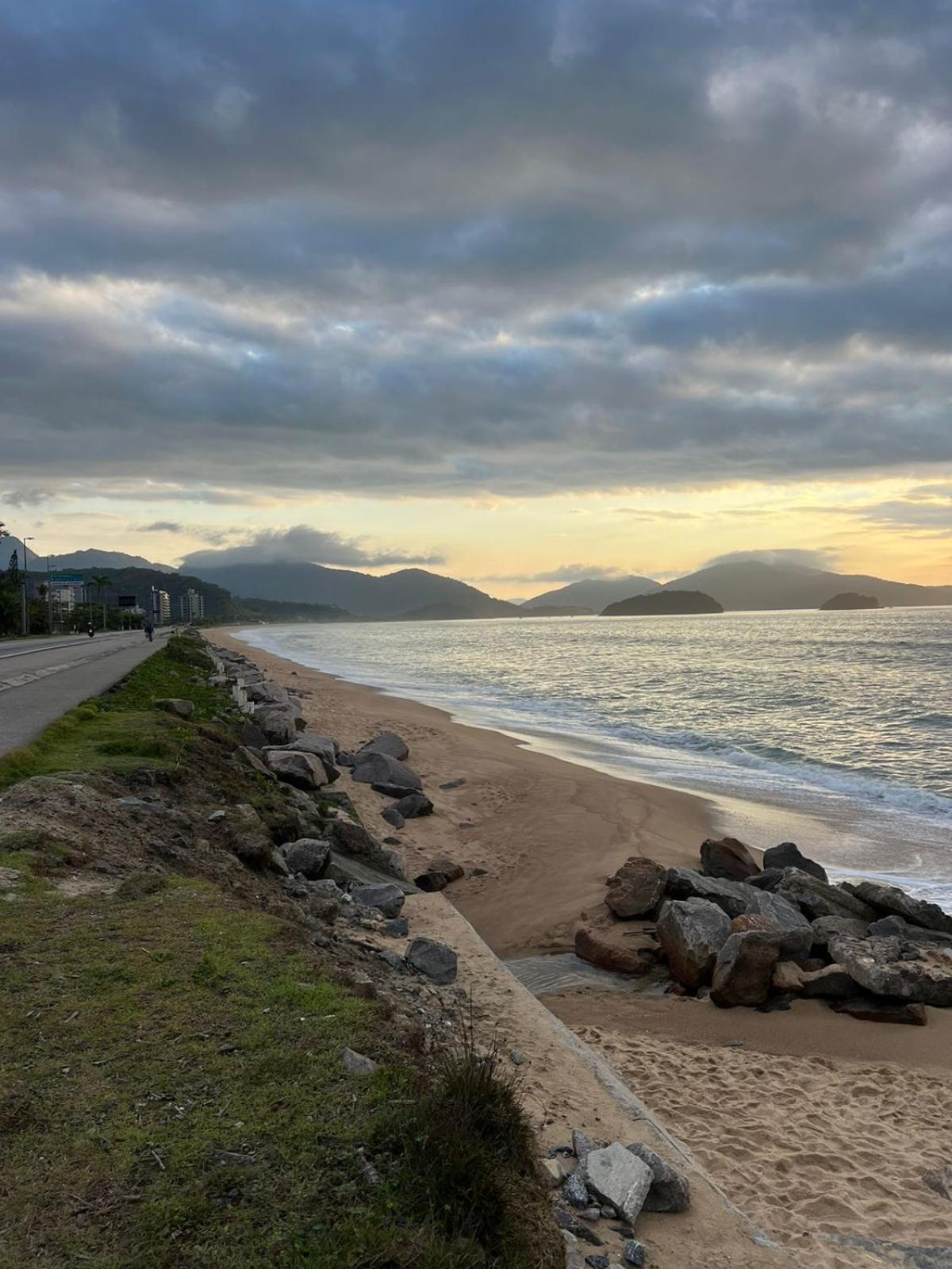 Paraiso Do Alexandre Para 15 Hospedes Карагуататуба Екстериор снимка
